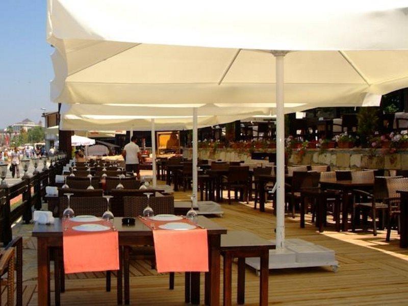 Side Beach Club Екстериор снимка